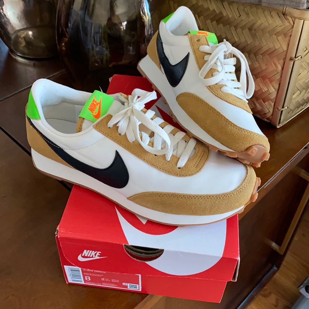 Nike Daybreak Sneakers